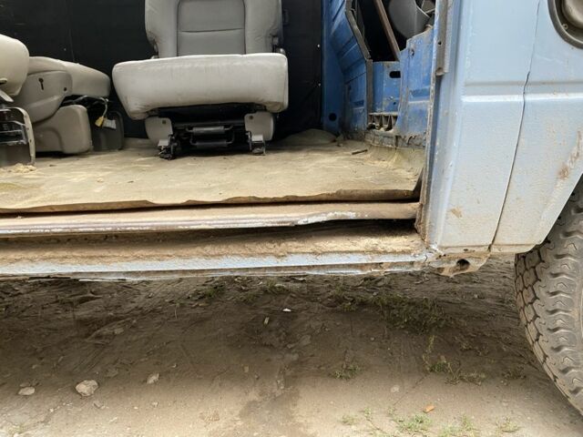 Синий Фольксваген Transporter, объемом двигателя 1.6 л и пробегом 1000 тыс. км за 600 $, фото 6 на Automoto.ua