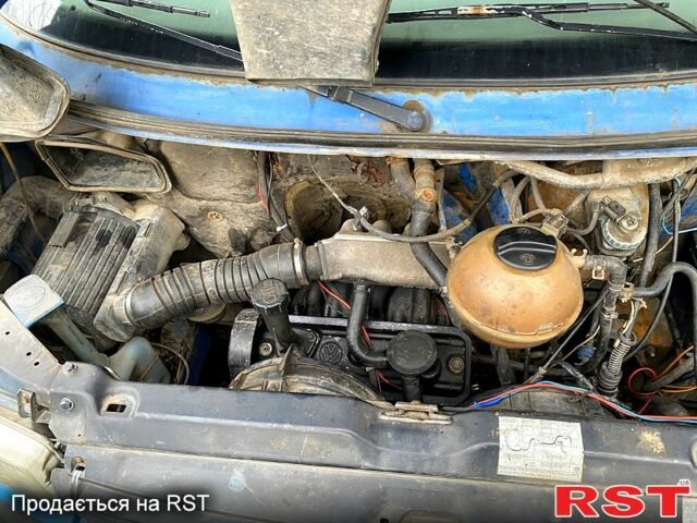 Синий Фольксваген Transporter, объемом двигателя 2 л и пробегом 0 тыс. км за 3000 $, фото 6 на Automoto.ua