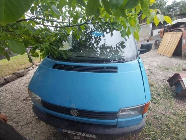 Синій Фольксваген Transporter, об'ємом двигуна 2.4 л та пробігом 643 тис. км за 2300 $, фото 1 на Automoto.ua