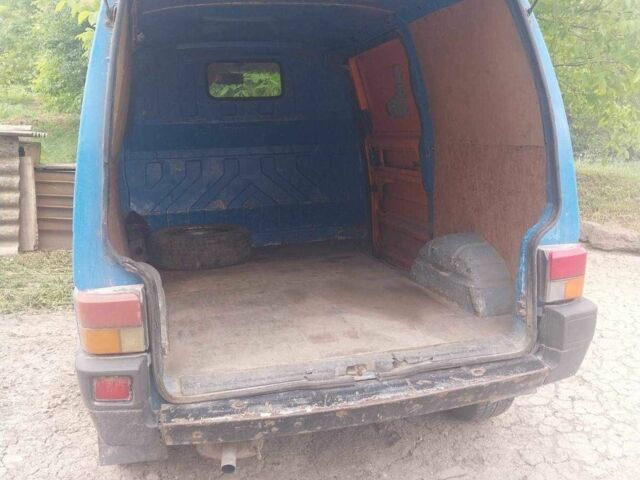 Синій Фольксваген Transporter, об'ємом двигуна 2.4 л та пробігом 643 тис. км за 2300 $, фото 10 на Automoto.ua