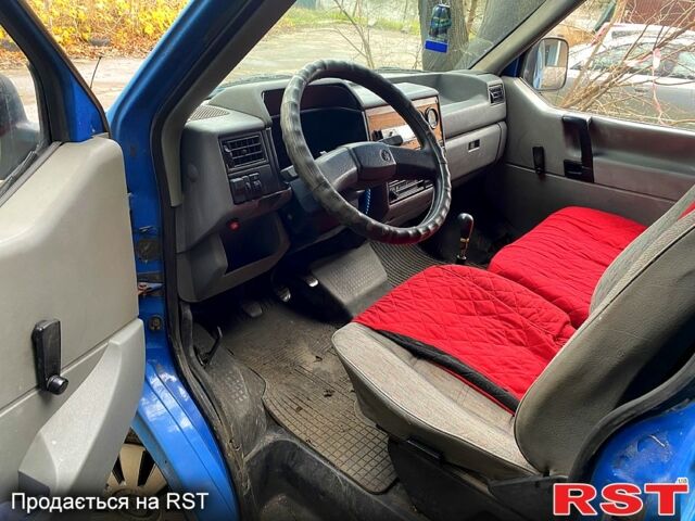 Синий Фольксваген Transporter, объемом двигателя 2 л и пробегом 0 тыс. км за 3000 $, фото 1 на Automoto.ua