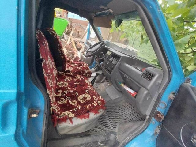 Синій Фольксваген Transporter, об'ємом двигуна 2.4 л та пробігом 643 тис. км за 2300 $, фото 3 на Automoto.ua