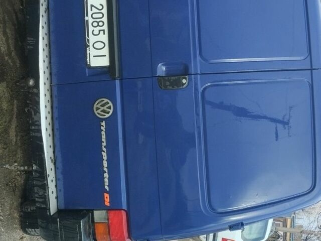 Синій Фольксваген Transporter, об'ємом двигуна 2.4 л та пробігом 383 тис. км за 4000 $, фото 9 на Automoto.ua