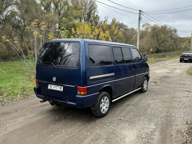 Синий Фольксваген Transporter, объемом двигателя 1.9 л и пробегом 450 тыс. км за 4200 $, фото 1 на Automoto.ua