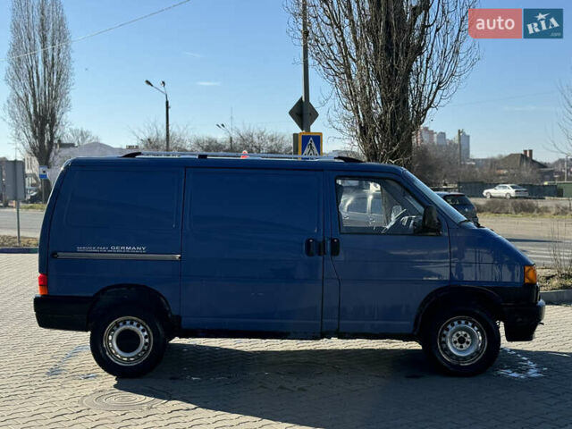 Синий Фольксваген Transporter, объемом двигателя 2.4 л и пробегом 300 тыс. км за 3000 $, фото 20 на Automoto.ua