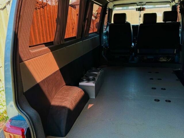Синий Фольксваген Transporter, объемом двигателя 1.9 л и пробегом 487 тыс. км за 7500 $, фото 3 на Automoto.ua