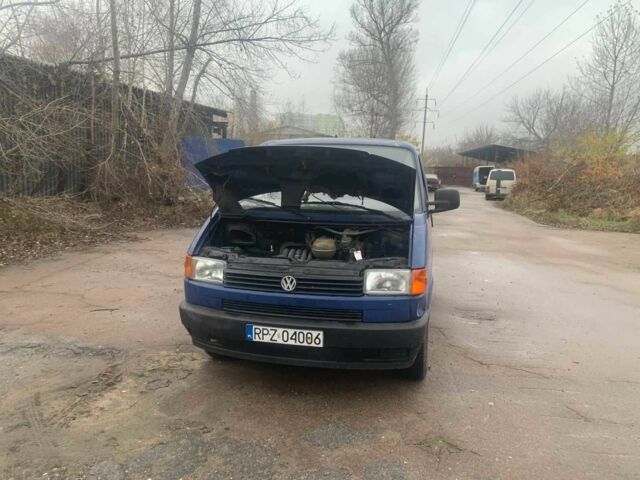 Синий Фольксваген Transporter, объемом двигателя 2.4 л и пробегом 350 тыс. км за 3200 $, фото 8 на Automoto.ua