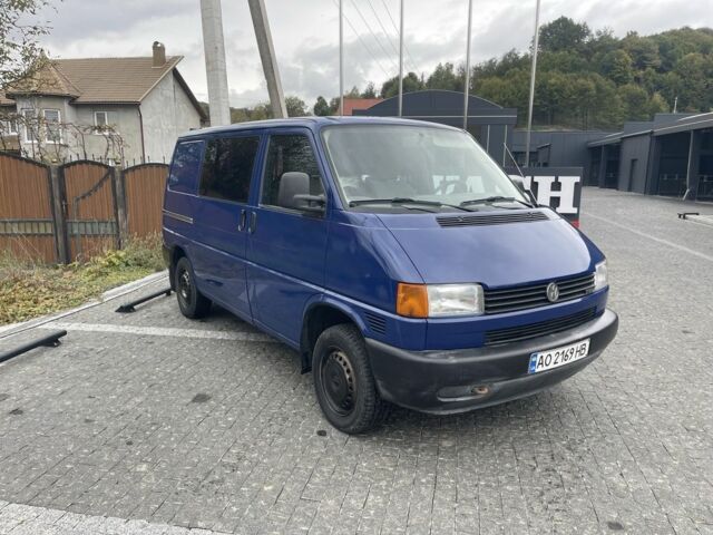 Синий Фольксваген Transporter, объемом двигателя 2.5 л и пробегом 300 тыс. км за 4400 $, фото 4 на Automoto.ua