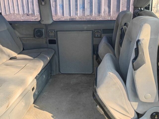 Синий Фольксваген Transporter, объемом двигателя 0 л и пробегом 250 тыс. км за 3950 $, фото 4 на Automoto.ua