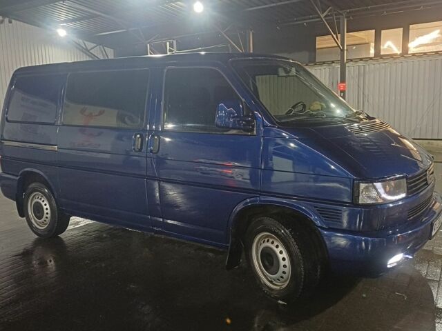 Синий Фольксваген Transporter, объемом двигателя 2.5 л и пробегом 480 тыс. км за 8500 $, фото 3 на Automoto.ua
