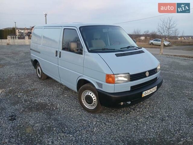 Синий Фольксваген Transporter, объемом двигателя 2.46 л и пробегом 329 тыс. км за 4800 $, фото 4 на Automoto.ua