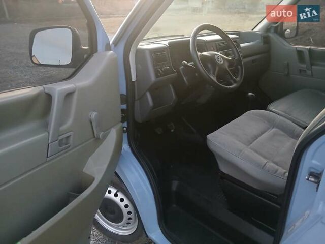 Синий Фольксваген Transporter, объемом двигателя 2.46 л и пробегом 329 тыс. км за 4800 $, фото 16 на Automoto.ua