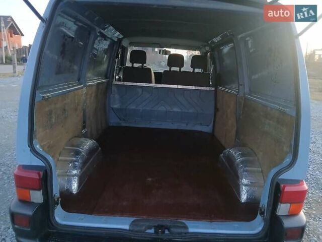 Синий Фольксваген Transporter, объемом двигателя 2.46 л и пробегом 329 тыс. км за 4800 $, фото 19 на Automoto.ua