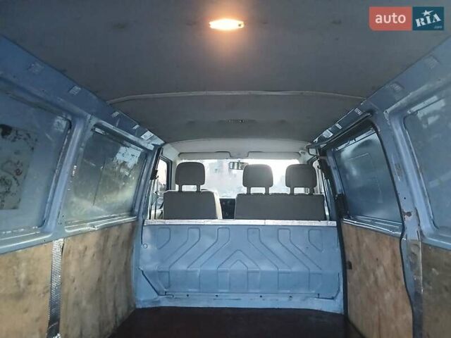Синий Фольксваген Transporter, объемом двигателя 2.46 л и пробегом 329 тыс. км за 4800 $, фото 23 на Automoto.ua