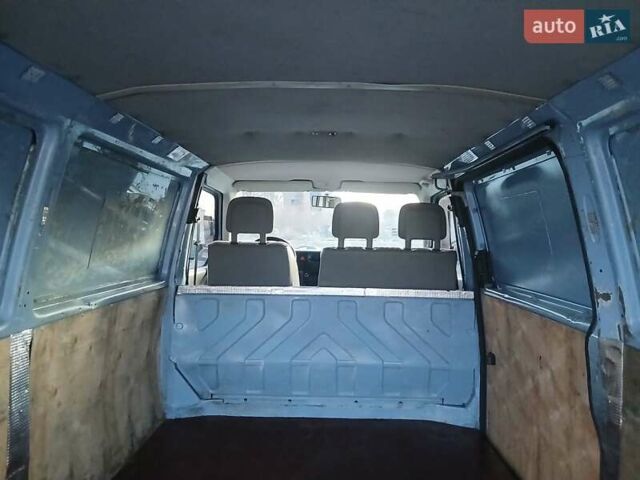 Синий Фольксваген Transporter, объемом двигателя 2.46 л и пробегом 329 тыс. км за 4800 $, фото 21 на Automoto.ua