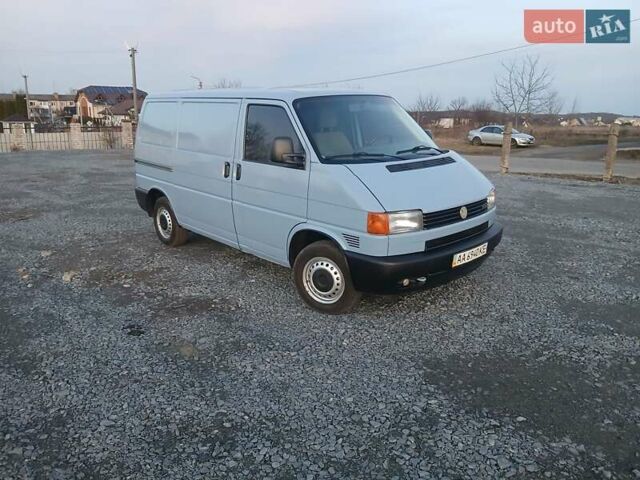 Синий Фольксваген Transporter, объемом двигателя 2.46 л и пробегом 329 тыс. км за 4800 $, фото 5 на Automoto.ua