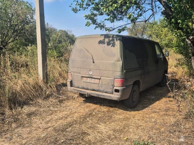 Синій Фольксваген Transporter, об'ємом двигуна 2.4 л та пробігом 440 тис. км за 3500 $, фото 3 на Automoto.ua