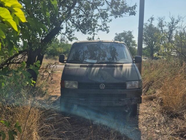 Синій Фольксваген Transporter, об'ємом двигуна 2.4 л та пробігом 440 тис. км за 3500 $, фото 2 на Automoto.ua