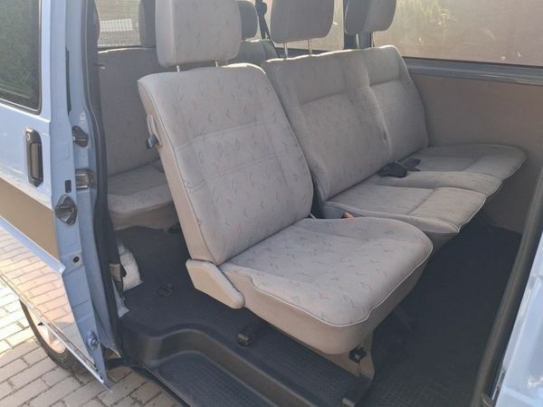 Синій Фольксваген Transporter, об'ємом двигуна 2.5 л та пробігом 280 тис. км за 70000 $, фото 3 на Automoto.ua