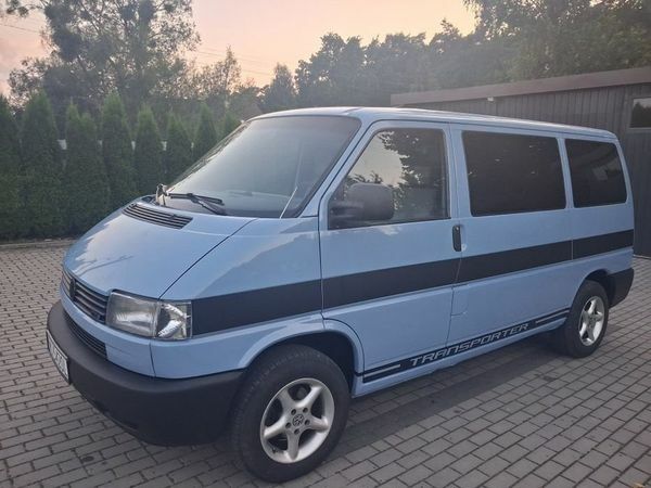 Синій Фольксваген Transporter, об'ємом двигуна 2.5 л та пробігом 280 тис. км за 70000 $, фото 2 на Automoto.ua