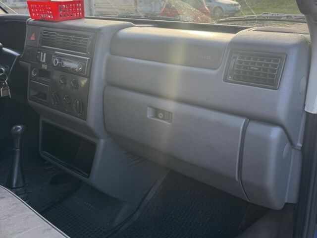 Синий Фольксваген Transporter, объемом двигателя 2.5 л и пробегом 450 тыс. км за 2500 $, фото 6 на Automoto.ua