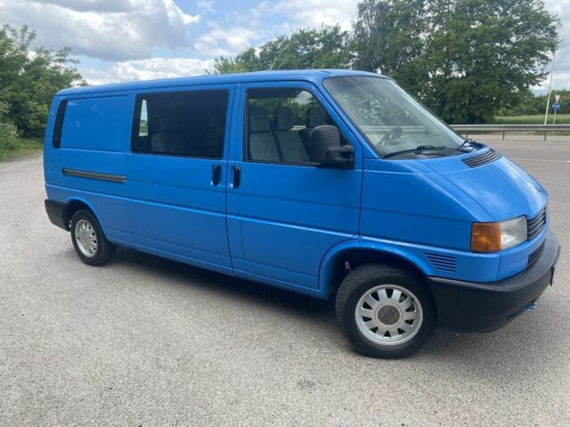 Синий Фольксваген Transporter, объемом двигателя 2.5 л и пробегом 391 тыс. км за 7300 $, фото 9 на Automoto.ua
