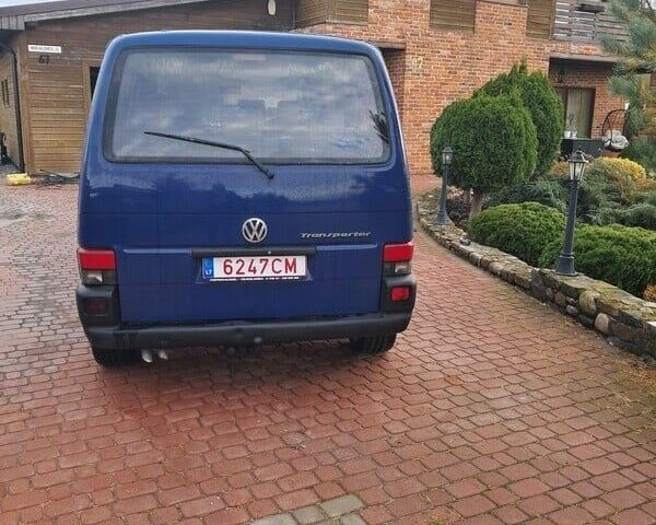 Синій Фольксваген Transporter, об'ємом двигуна 2.5 л та пробігом 286 тис. км за 2800 $, фото 3 на Automoto.ua
