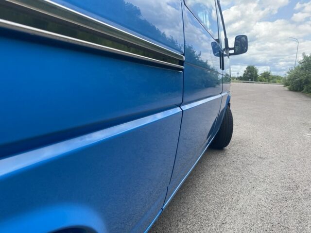 Синий Фольксваген Transporter, объемом двигателя 2.5 л и пробегом 391 тыс. км за 7300 $, фото 12 на Automoto.ua
