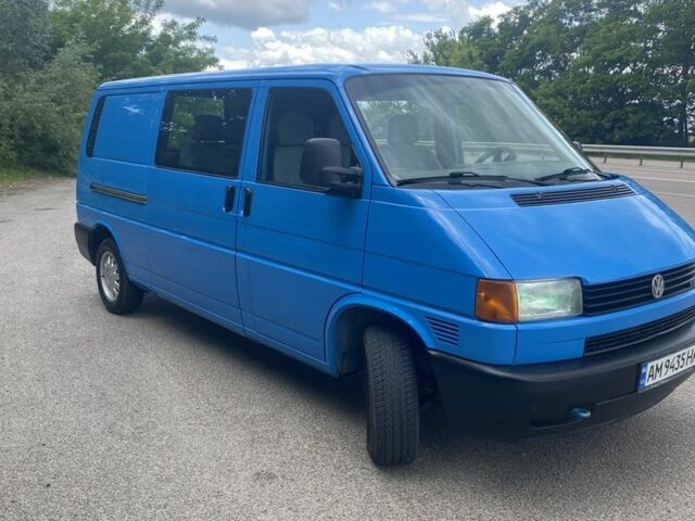 Синий Фольксваген Transporter, объемом двигателя 2.5 л и пробегом 391 тыс. км за 7300 $, фото 3 на Automoto.ua