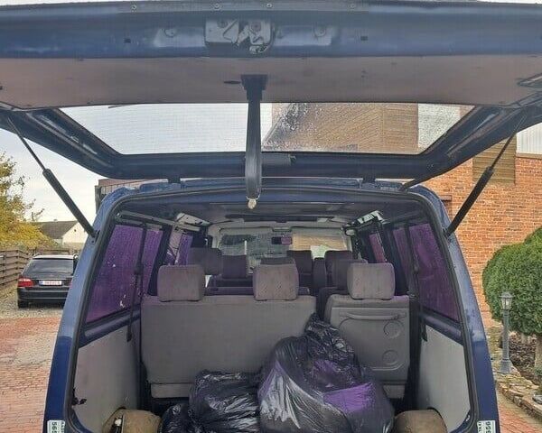 Синій Фольксваген Transporter, об'ємом двигуна 2.5 л та пробігом 286 тис. км за 2800 $, фото 6 на Automoto.ua