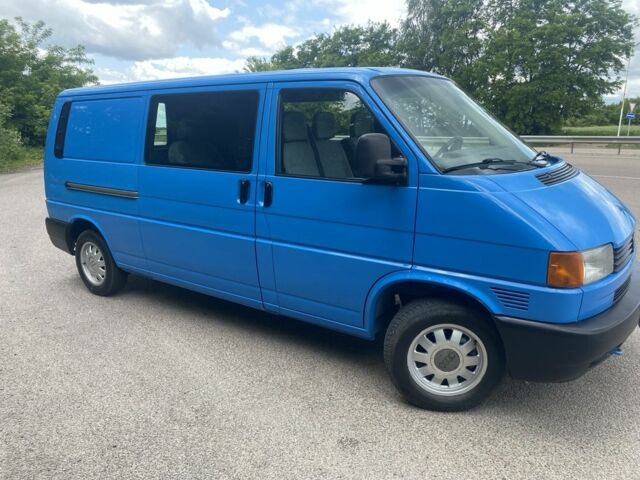 Синий Фольксваген Transporter, объемом двигателя 2.5 л и пробегом 391 тыс. км за 7300 $, фото 7 на Automoto.ua