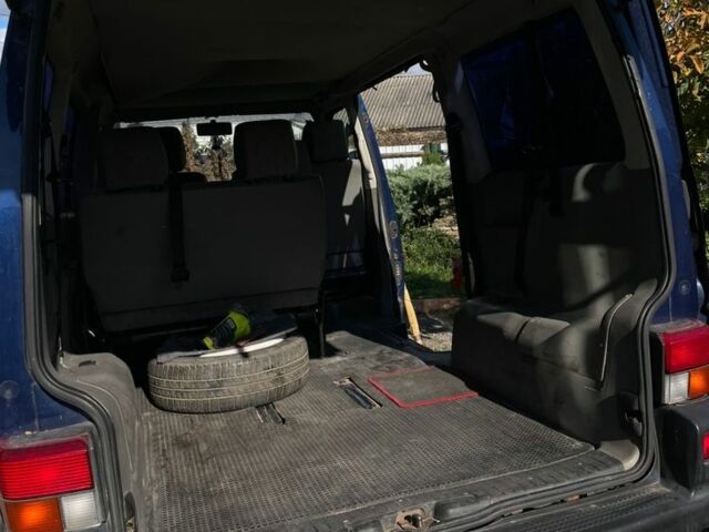 Синій Фольксваген Transporter, об'ємом двигуна 2.5 л та пробігом 600 тис. км за 5700 $, фото 2 на Automoto.ua