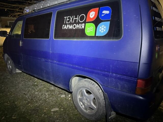 Синий Фольксваген Transporter, объемом двигателя 2.5 л и пробегом 700 тыс. км за 5800 $, фото 4 на Automoto.ua