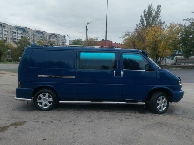 Синий Фольксваген Transporter, объемом двигателя 2.5 л и пробегом 410 тыс. км за 8500 $, фото 4 на Automoto.ua