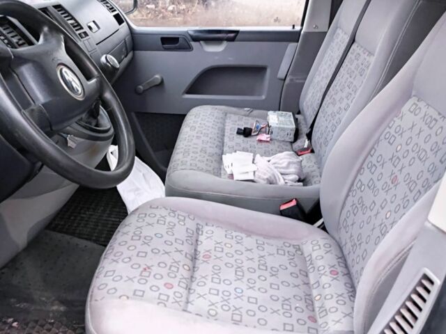 Синій Фольксваген Transporter, об'ємом двигуна 2.5 л та пробігом 250 тис. км за 3750 $, фото 6 на Automoto.ua