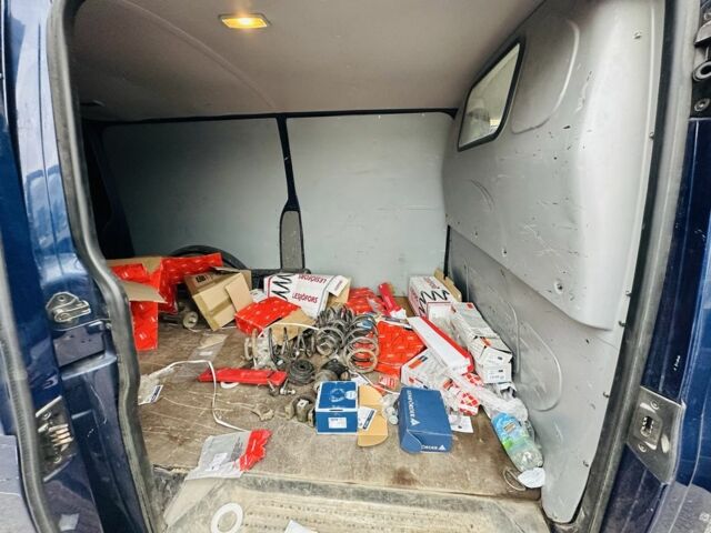 Синий Фольксваген Transporter, объемом двигателя 2.5 л и пробегом 300 тыс. км за 6125 $, фото 19 на Automoto.ua