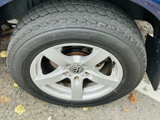 Синий Фольксваген Transporter, объемом двигателя 2.5 л и пробегом 300 тыс. км за 6125 $, фото 17 на Automoto.ua