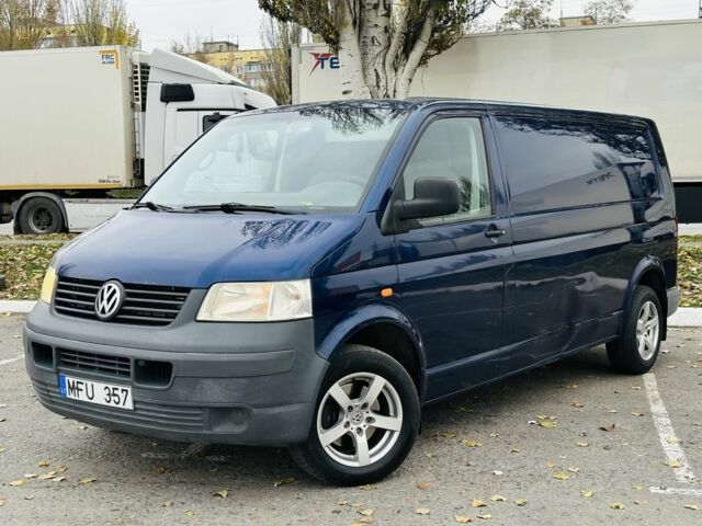 Синий Фольксваген Transporter, объемом двигателя 2.5 л и пробегом 300 тыс. км за 6125 $, фото 1 на Automoto.ua