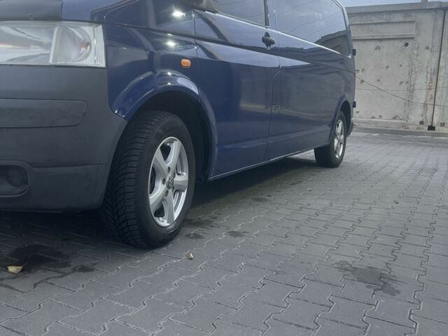 Синий Фольксваген Transporter, объемом двигателя 2.5 л и пробегом 453 тыс. км за 7777 $, фото 3 на Automoto.ua