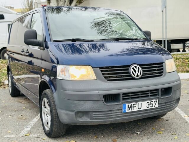 Синий Фольксваген Transporter, объемом двигателя 2.5 л и пробегом 300 тыс. км за 6125 $, фото 7 на Automoto.ua