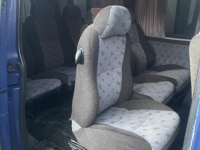 Синий Фольксваген Transporter, объемом двигателя 2.5 л и пробегом 453 тыс. км за 7777 $, фото 7 на Automoto.ua