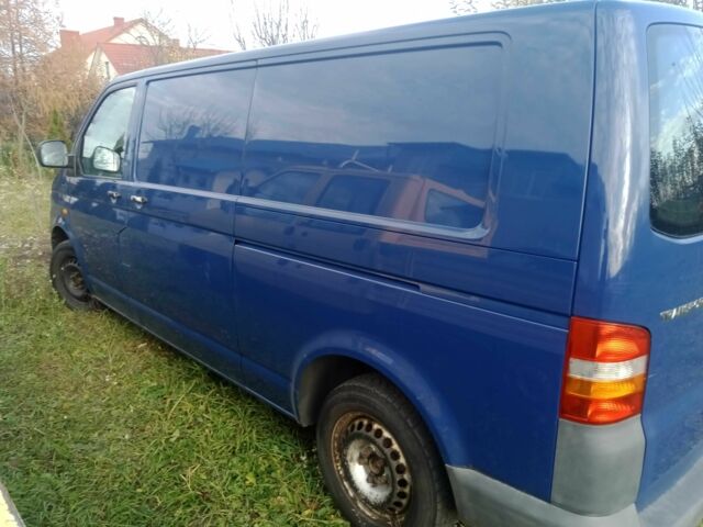 Синий Фольксваген Transporter, объемом двигателя 2.5 л и пробегом 289 тыс. км за 6407 $, фото 7 на Automoto.ua