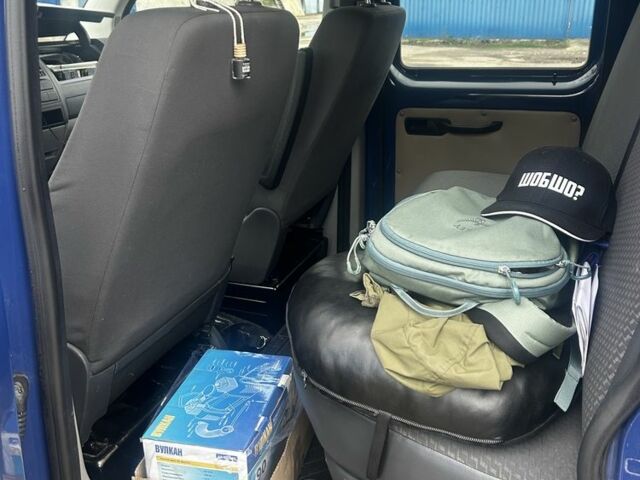 Фольксваген Transporter 2012 в Харькове на Automoto.ua Синий Фольксваген Transporter, объемом двигателя 2 л и пробегом 277 тыс. км за 15577 $, фото 8 на Automoto.ua