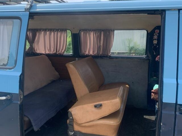 Синій Фольксваген Transporter, об'ємом двигуна 1.6 л та пробігом 300 тис. км за 2500 $, фото 7 на Automoto.ua