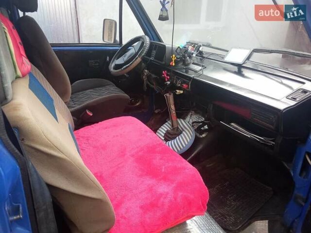 Синій Фольксваген Transporter, об'ємом двигуна 0 л та пробігом 265 тис. км за 1550 $, фото 5 на Automoto.ua