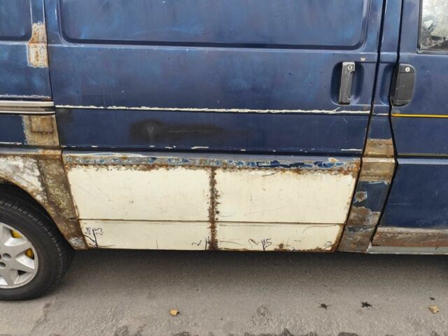 Синий Фольксваген Transporter, объемом двигателя 1.6 л и пробегом 1 тыс. км за 1999 $, фото 12 на Automoto.ua