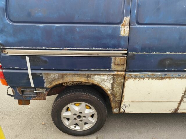 Синий Фольксваген Transporter, объемом двигателя 1.6 л и пробегом 1 тыс. км за 1999 $, фото 13 на Automoto.ua