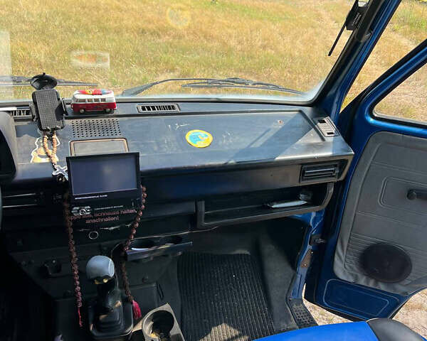 Синий Фольксваген Transporter, объемом двигателя 2 л и пробегом 300 тыс. км за 3950 $, фото 8 на Automoto.ua