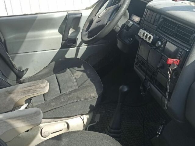 Синій Фольксваген Transporter, об'ємом двигуна 2 л та пробігом 360 тис. км за 3500 $, фото 3 на Automoto.ua