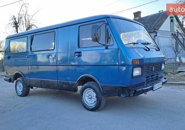 Синий Фольксваген Transporter, объемом двигателя 2.38 л и пробегом 321 тыс. км за 1450 $, фото 6 на Automoto.ua